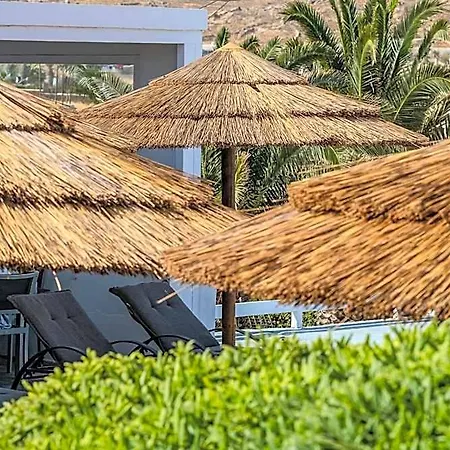 Manu Mykonos Next To The Quality Brand & Ξενοδοχείο Mykonos Town